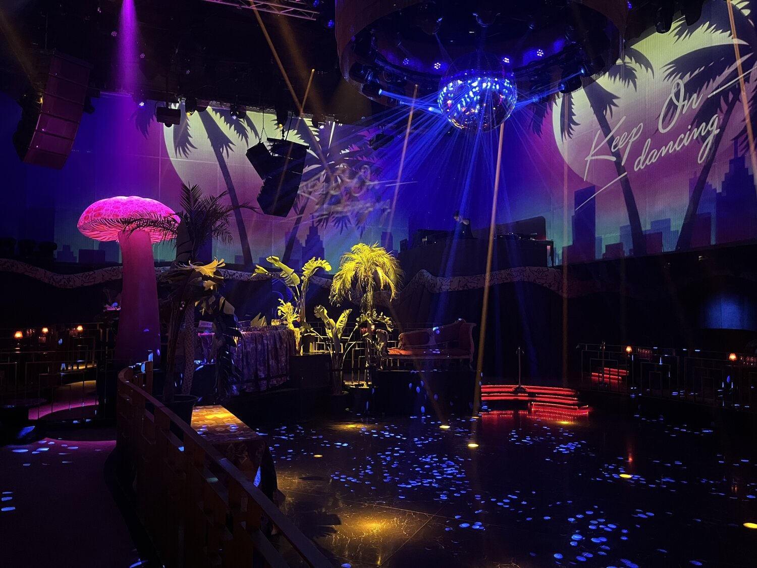 Decorado de Club Chinois